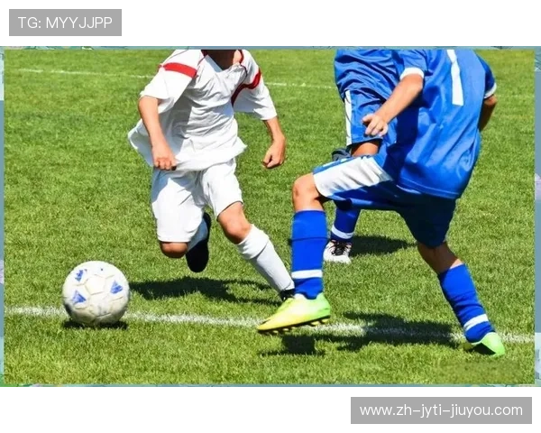 足球比赛中的高效进攻方式与组织策略 足球比赛中的高效进攻方式与组织策略